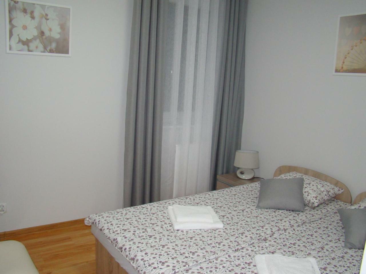 Apartamenty Orle Jelenia Góra Exteriör bild