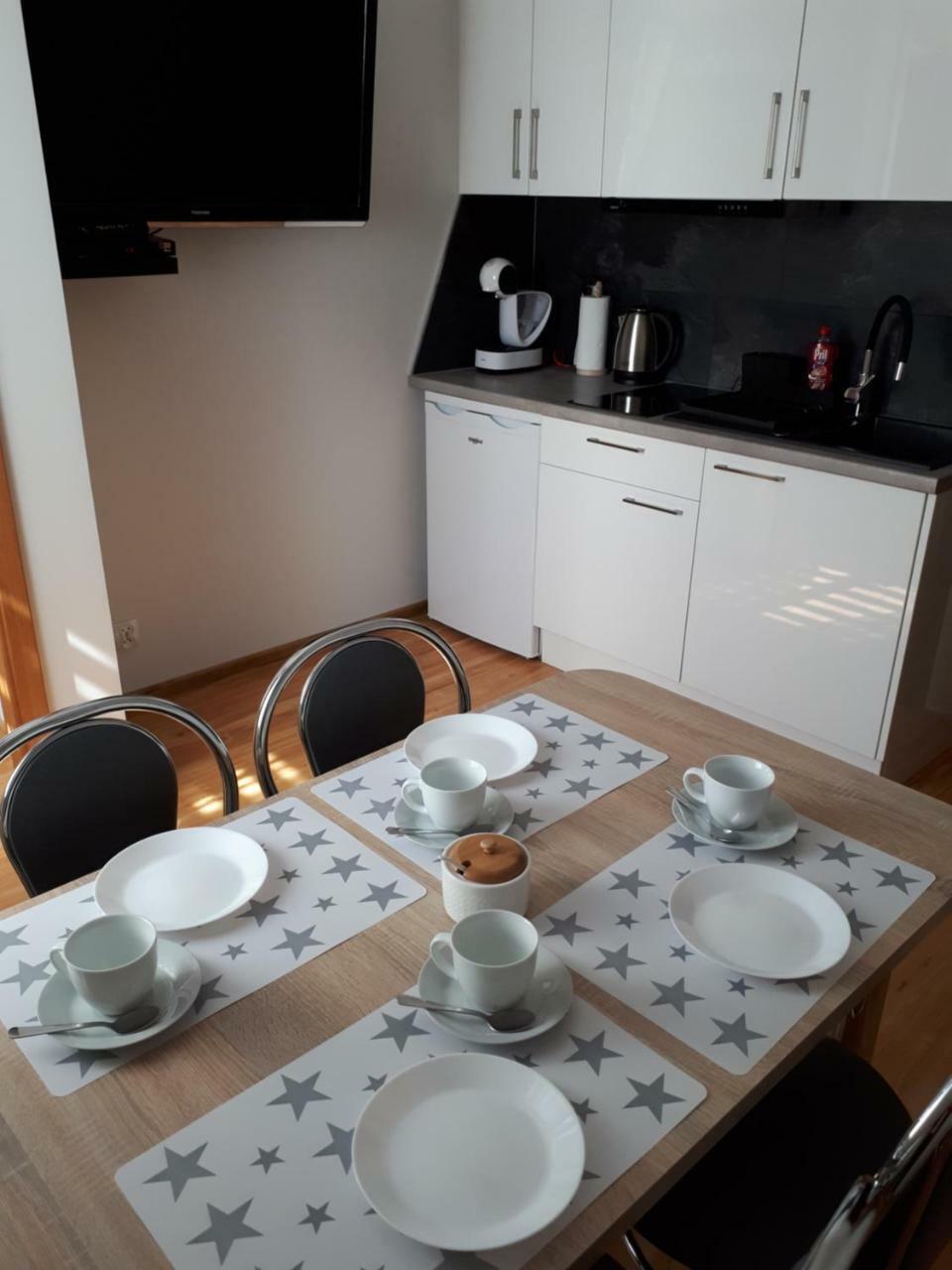 Apartamenty Orle Jelenia Góra Exteriör bild